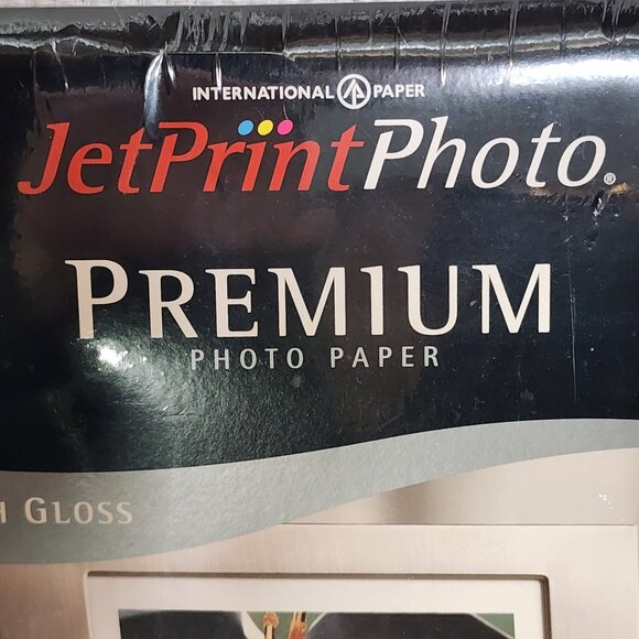 Int'l Paper Jet Print Photo 8.5"x11" High Gloss Premium Heavyweight Photo Paper - Picture 2 of 16